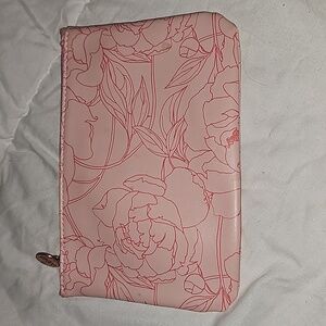 Ipsy makeup bag